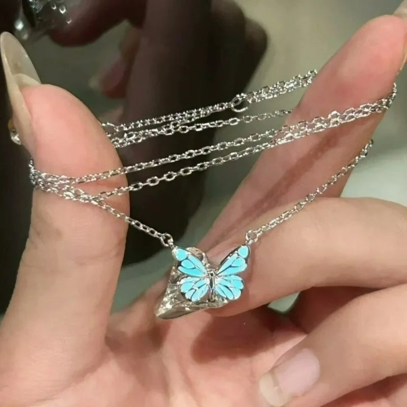 2pcs Luminous Butterfly Necklace Bracelet Set for Women Glow in The Dark Pendant Necklace Christmas New Year Party Jewelry Gift